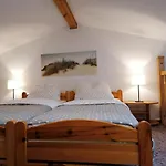 Pod Sosnami Lägenhet