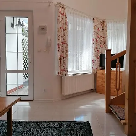 Pod Sosnami Apartman Jurata