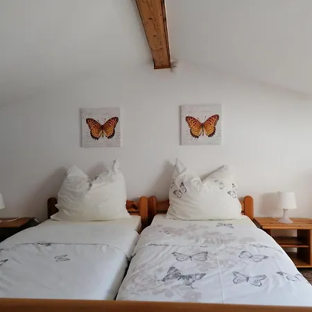 Pod Sosnami * Jurata