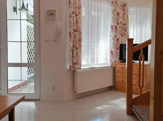 Pod Sosnami 公寓 拉塔