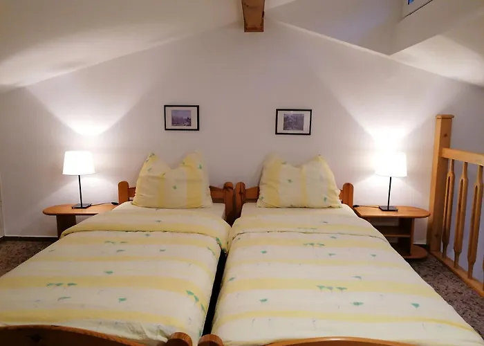 Pod Sosnami 公寓 拉塔