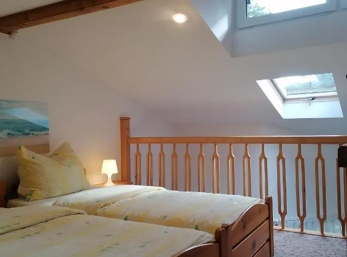 公寓 Pod Sosnami 拉塔